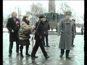 Драка Советских офицеров с бандеровцами на митинге