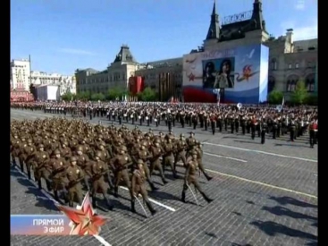 Парад Победы 2010 г.  Марш под саундтрек Red Alert 3 Soviet March.