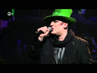 Do You Really Want to Hurt Me - Boy George (Culture Club)