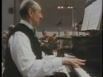 Моцарт, Концерт для фортепиано № 23, I - Горовиц