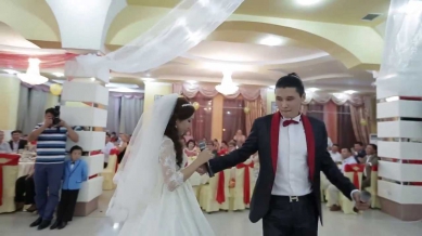 Свадебная песня жениха и невесты. Тау тау сезім. Казахская свадьба. Свадьба в Атырау. Азамат и Баян
