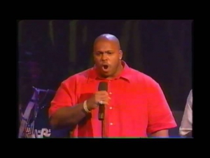 (August 3, 1995) - Suge Knight Disses Puff Daddy [The Source Awards]