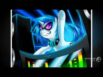 VINYL SCRATCH!!!!!!!!!!!! ( Yay. A tribute, I guess.)