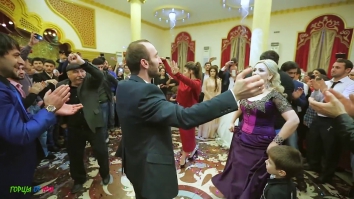 "Горцы от ума" на свадьбе Омара Алибутаева