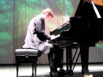 Yury Favorin plays Beethoven / Liszt Symphony No.3 Es-dur op. 55
