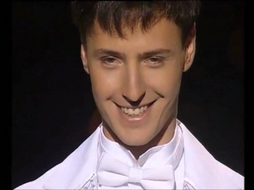 Smile！-Vitas-【Songs of My Mother】Russian & English subs.wmv