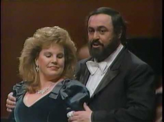 'Brindisi from La Traviata' -  Pavarotti Plus - 1989