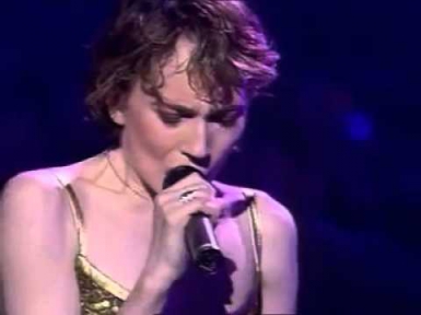 Patricia Kaas ~ D'Allemagne (Live 1990).flv
